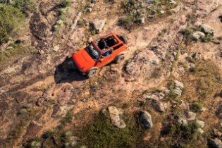 2021 Ford Bronco™ 2-door Race Red Badlands™ 
